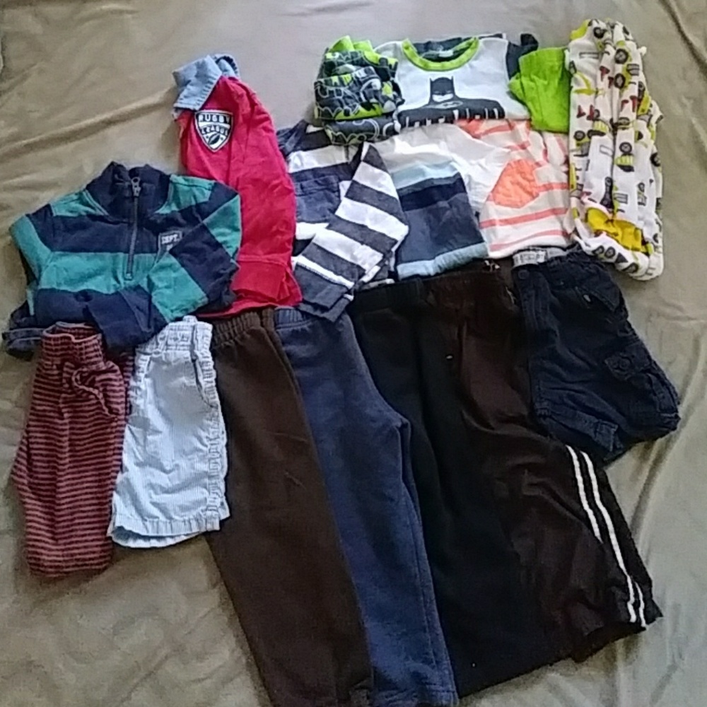 Bundle of boys play clothes 3t